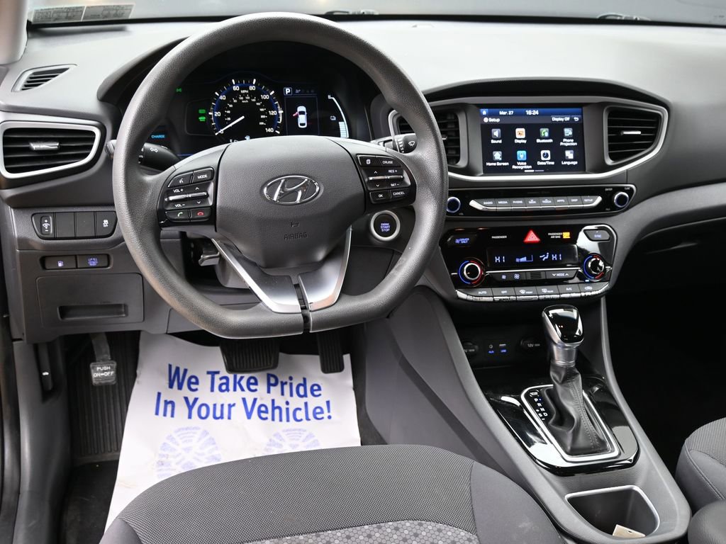 Used 2018 Hyundai Ioniq Blue image 29