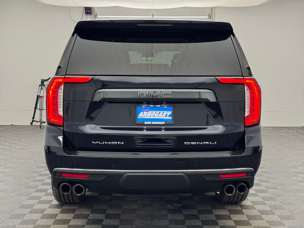 Used 2023 GMC Yukon Denali Ultimate AWD/4WD image 11