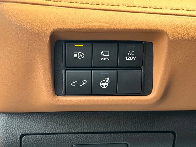 Certified 2025 Toyota Highlander Platinum AWD/4WD image 23