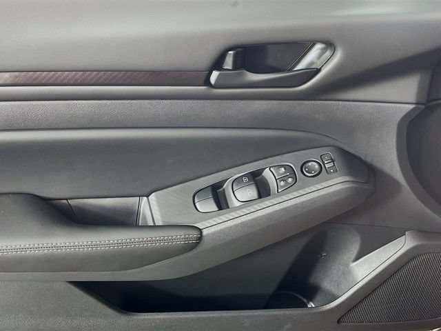 New 2026 Nissan Altima 2.5 SV FWD image 17