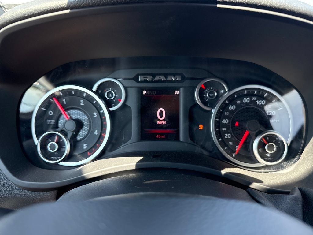 New 2026 RAM 2500 Big Horn AWD/4WD image 17