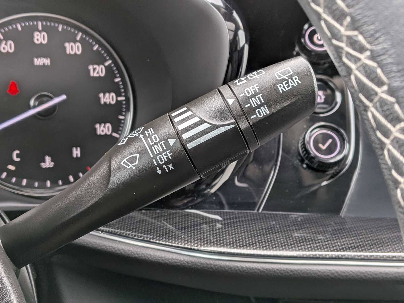 Used 2021 Buick Envision Essence w/ Technology Package I image 27