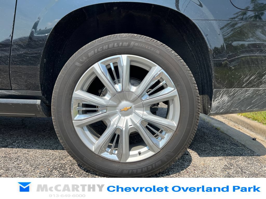 Used 2021 Chevrolet Suburban High Country w/ Premium Package AWD/4WD image 9