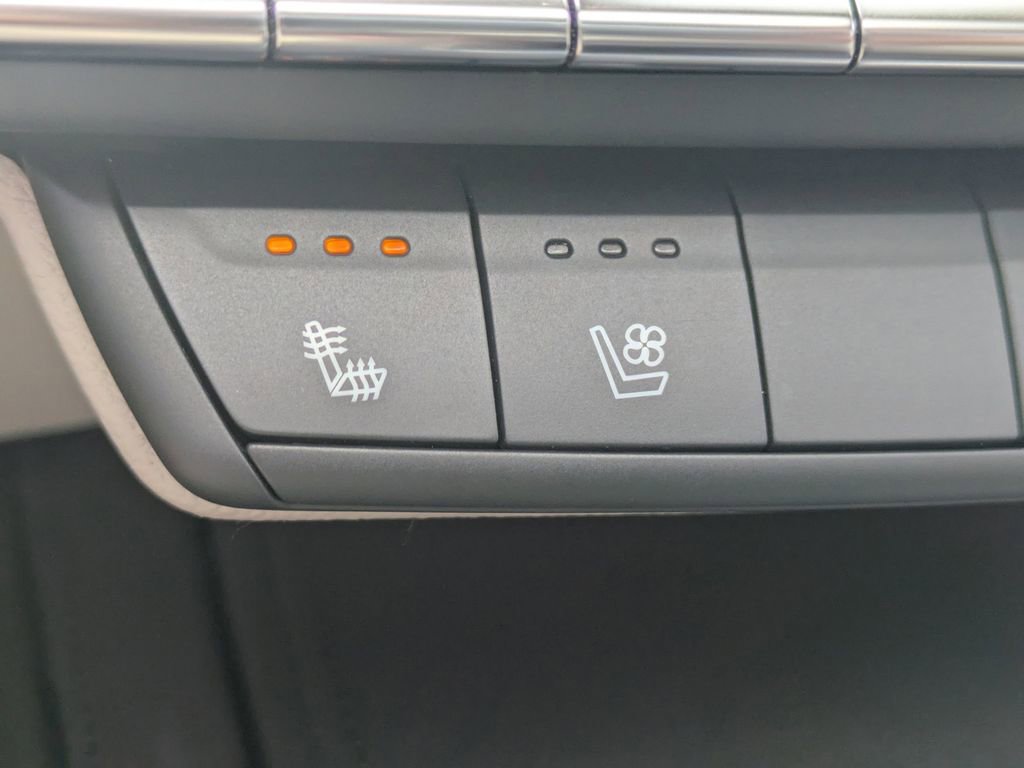 Used 2019 Cadillac XT4 Premium Luxury FWD image 24