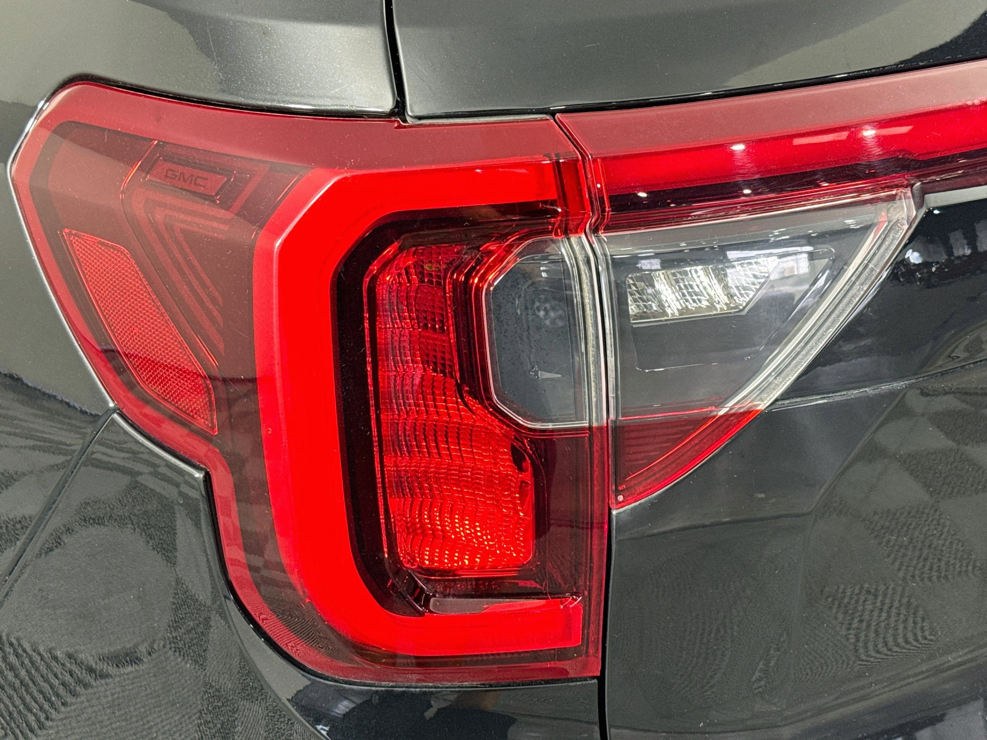 Used 2021 GMC Acadia SLE w/ Elevation Edition FWD image 56