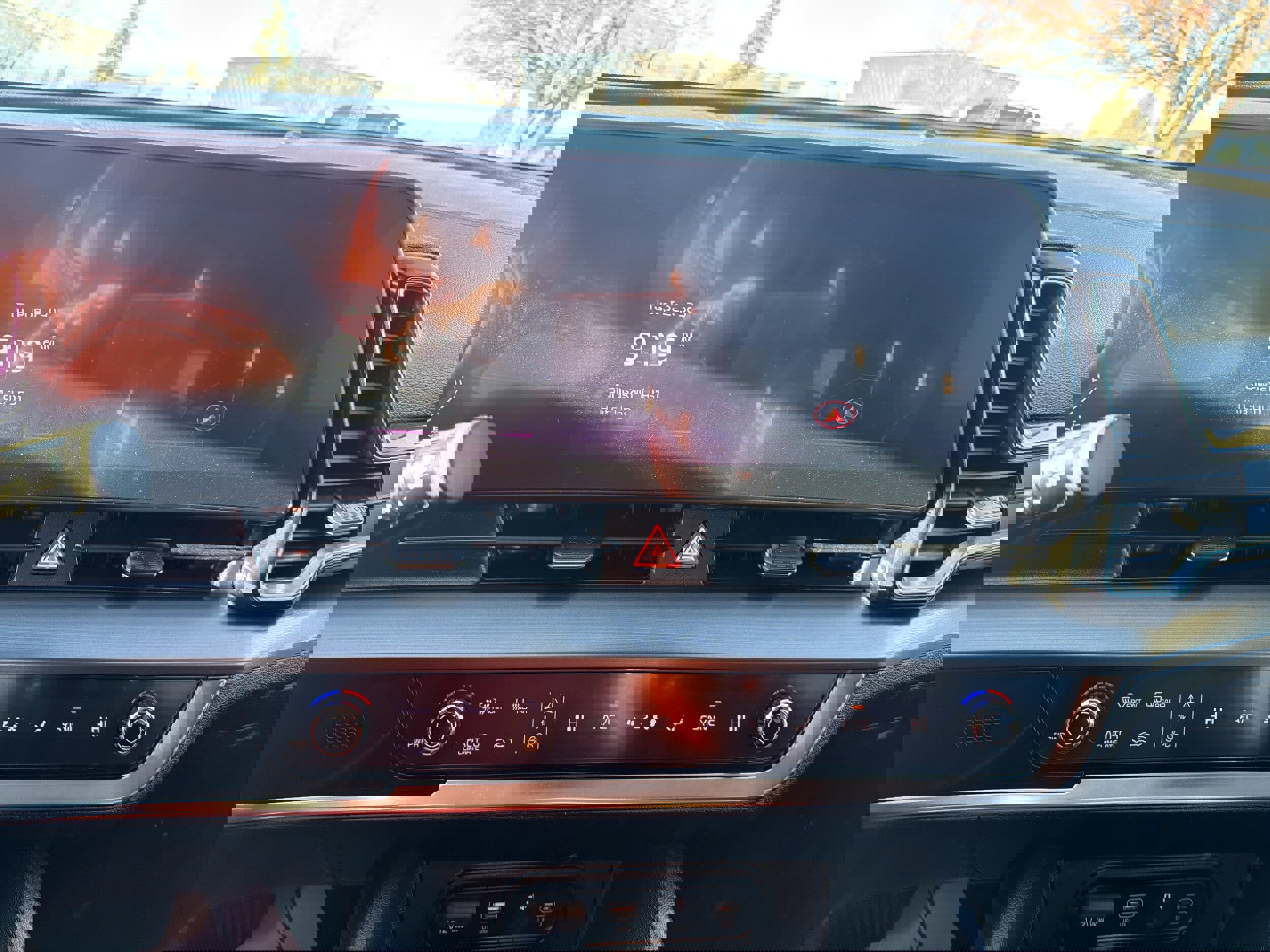 Used 2023 Kia Sportage EX image 14