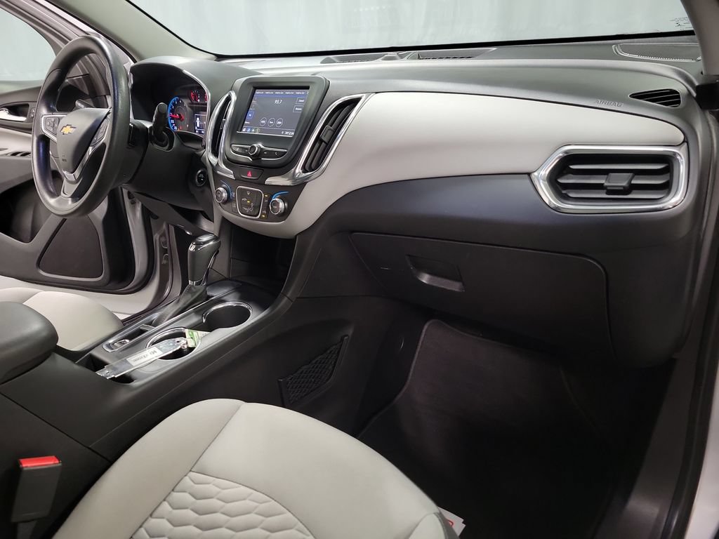 Used 2019 Chevrolet Equinox LS FWD image 32
