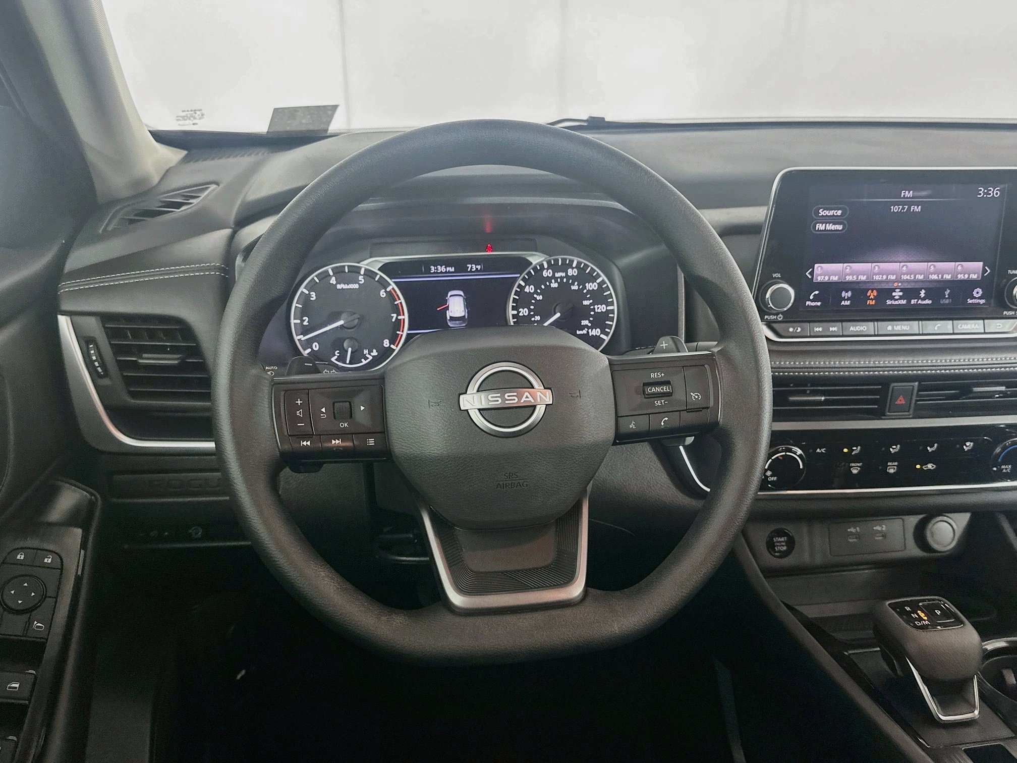 Used 2025 Nissan Rogue S FWD image 18