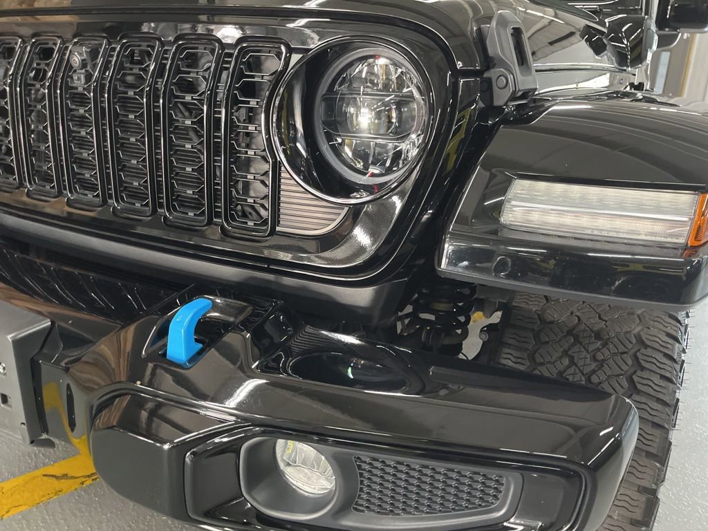 Used 2024 Jeep Wrangler High Altitude AWD/4WD image 11