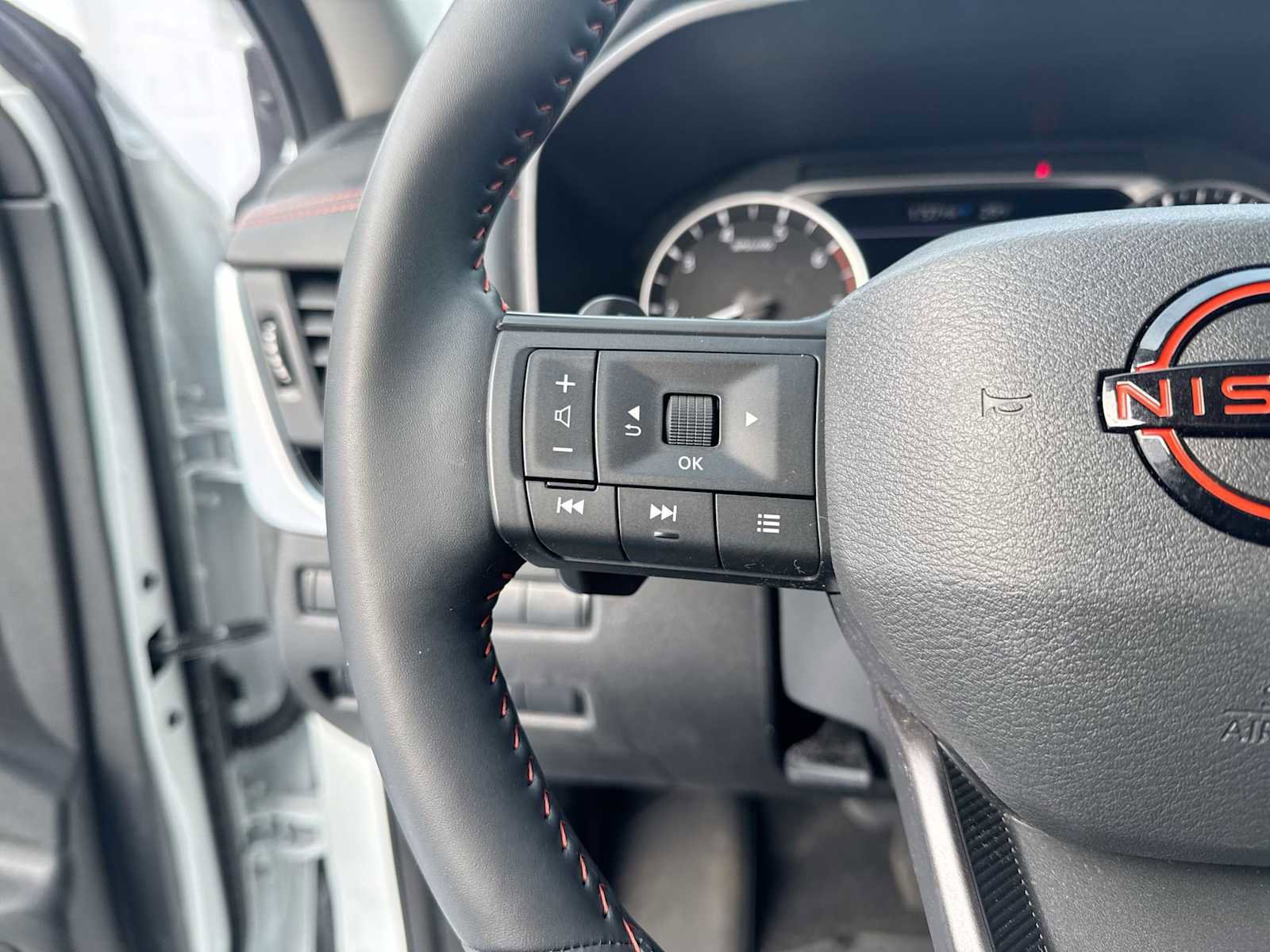 Used 2025 Nissan Rogue SV w/ Rock Creek Premium Package image 25