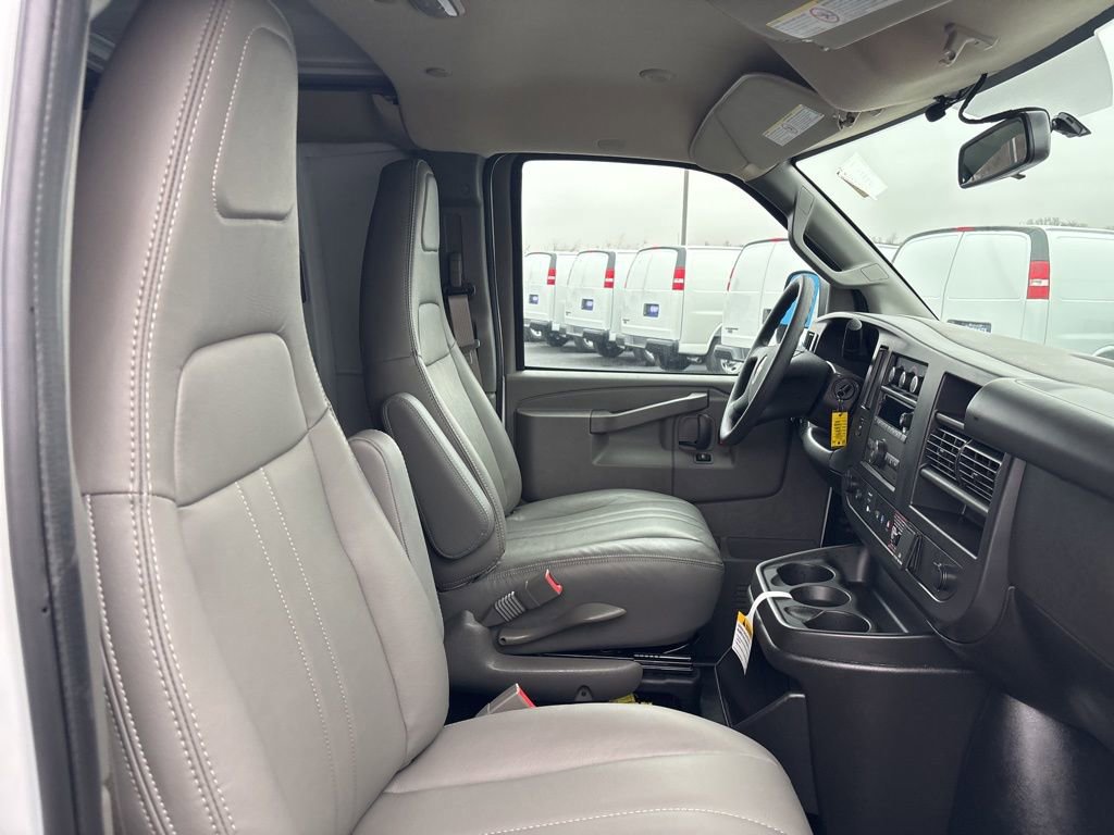 New 2025 Chevrolet Express 2500 w/ Driver Convenience Package image 46