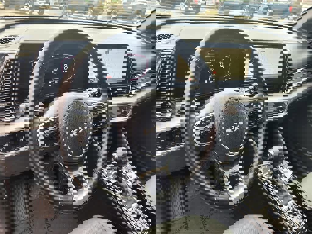 Used 2023 Kia Sportage X-Line w/ X-Line Premium Package image 9