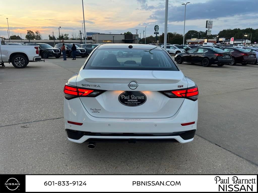 New 2025 Nissan Sentra SR image 12