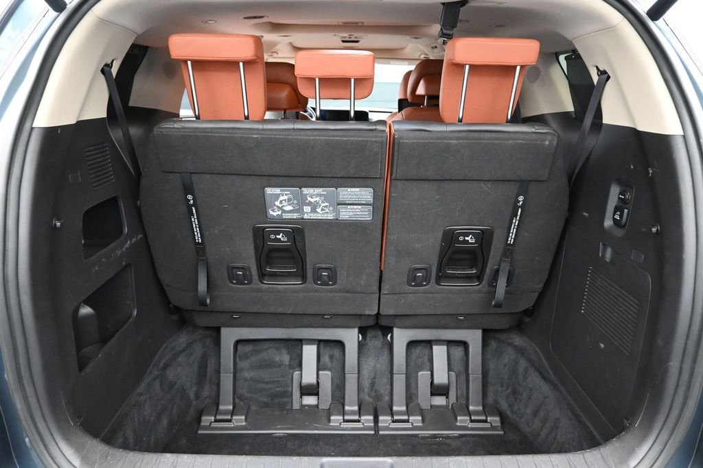 Used 2024 Kia Carnival SX Prestige FWD image 39