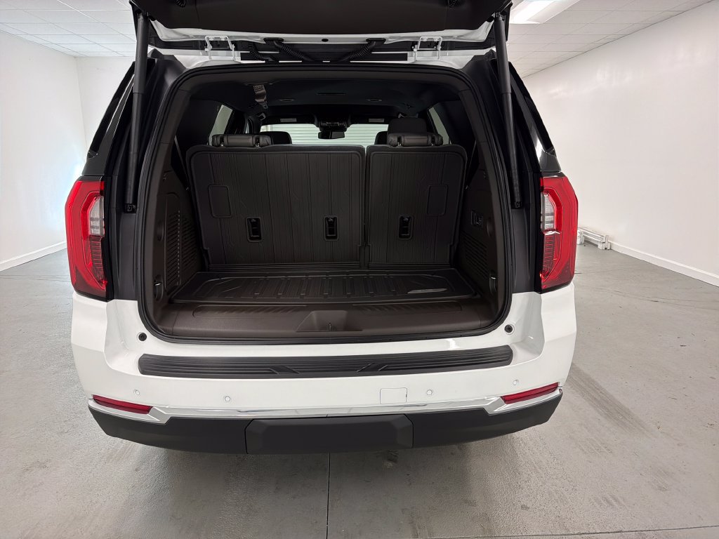 New 2027 GMC Yukon Elevation w/ LPO, Floor Liner Package RWD image 8