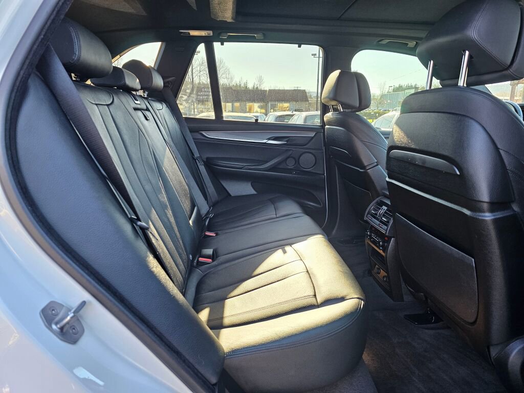 Used 2016 BMW X5 xDrive50i AWD/4WD image 12