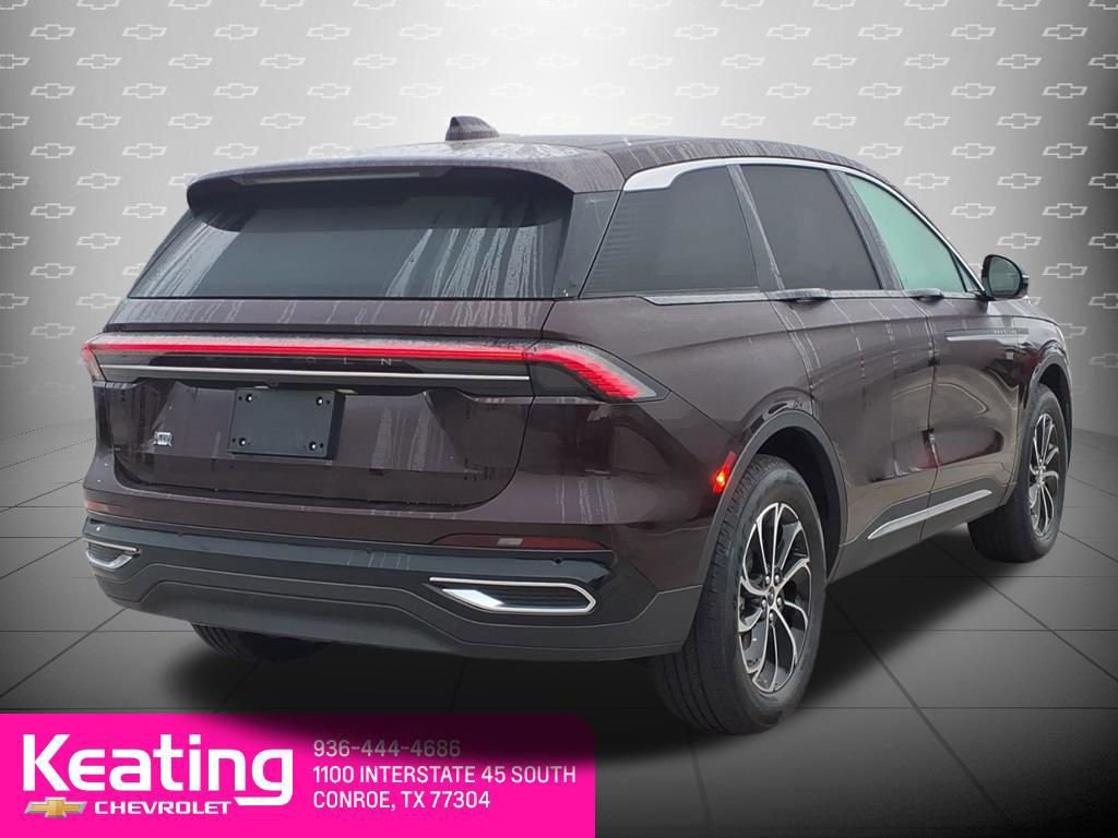 Used 2025 Lincoln Nautilus Premier image 6