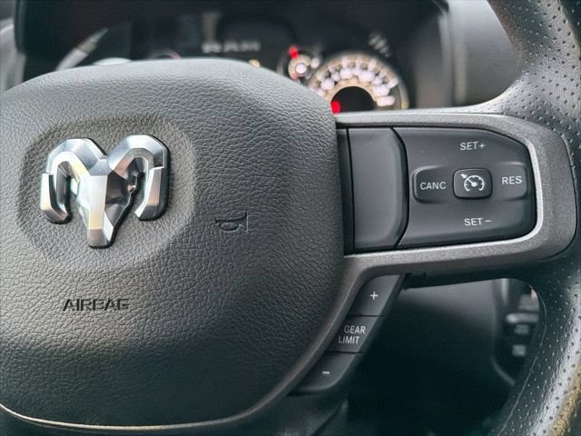 New 2024 RAM 3500 Tradesman AWD/4WD image 13