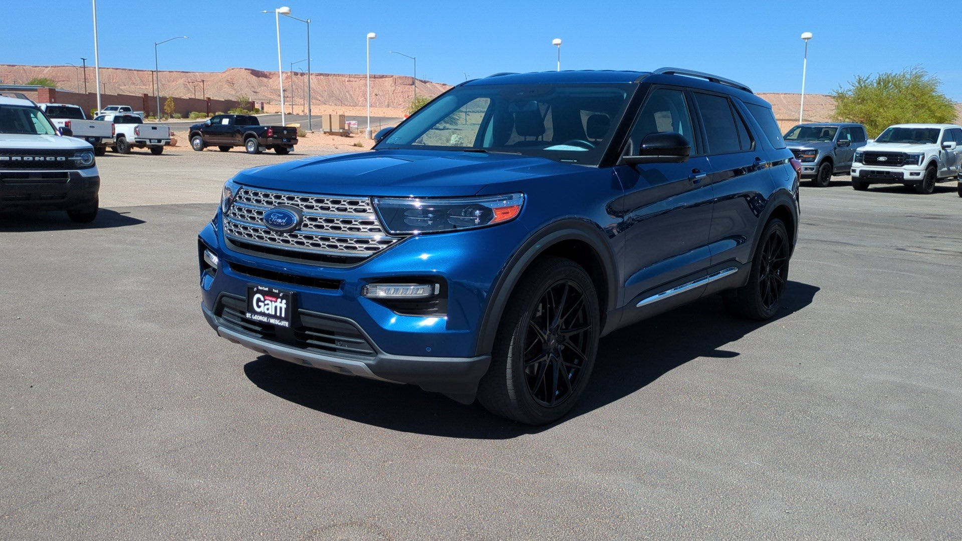 Used 2022 Ford Explorer Limited w/ Class IV Trailer Tow Package AWD/4WD image 7