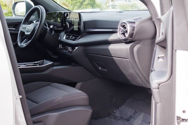Used 2025 Chevrolet Equinox LT AWD/4WD image 20