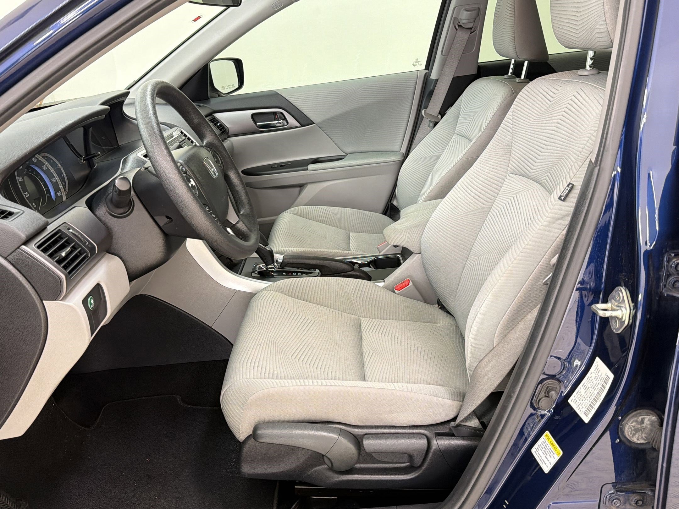 Used 2014 Honda Accord LX image 5