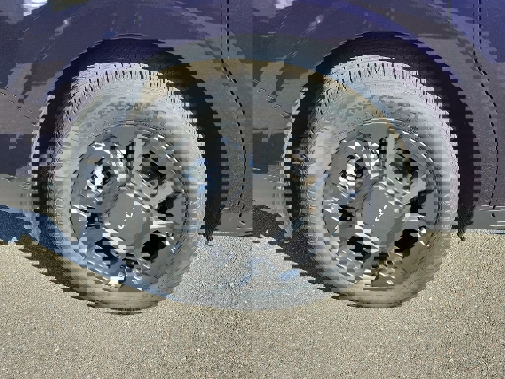 New 2026 Kia Carnival EX FWD image 40