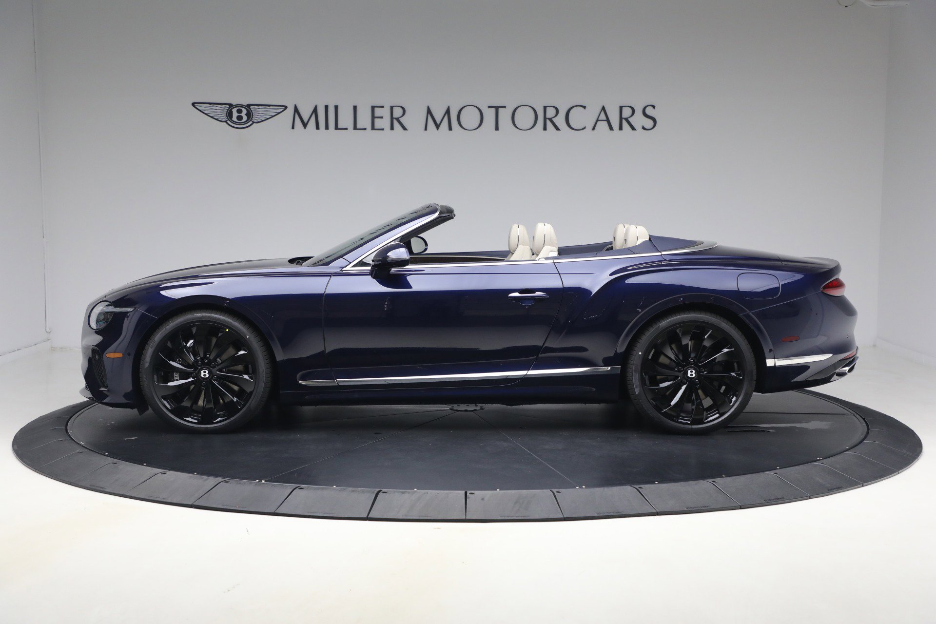 New 2026 Bentley Continental GTC AWD/4WD image 2