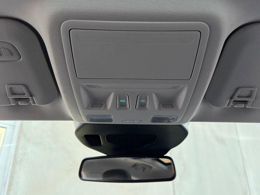 Used 2022 Ford Escape Titanium w/ Class II Trailer Tow Package image 24