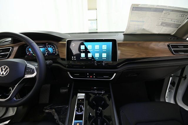 New 2026 Volkswagen Atlas SE AWD/4WD image 2