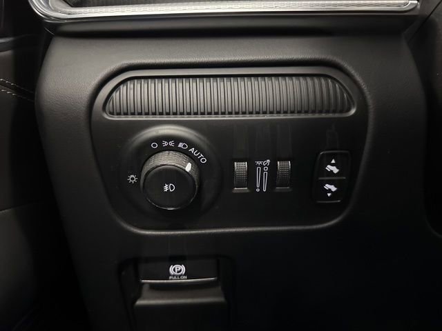 Used 2023 Jeep Grand Wagoneer Series II w/ Flexible Seating Group AWD/4WD image 46