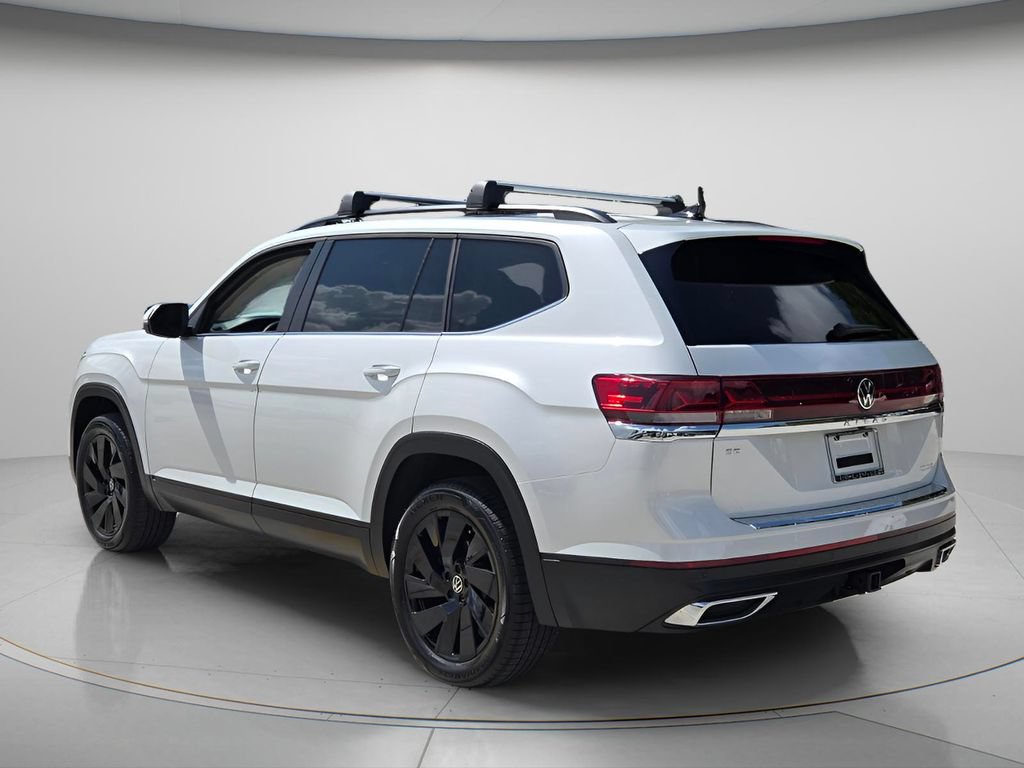 Certified 2026 Volkswagen Atlas SE FWD image 4