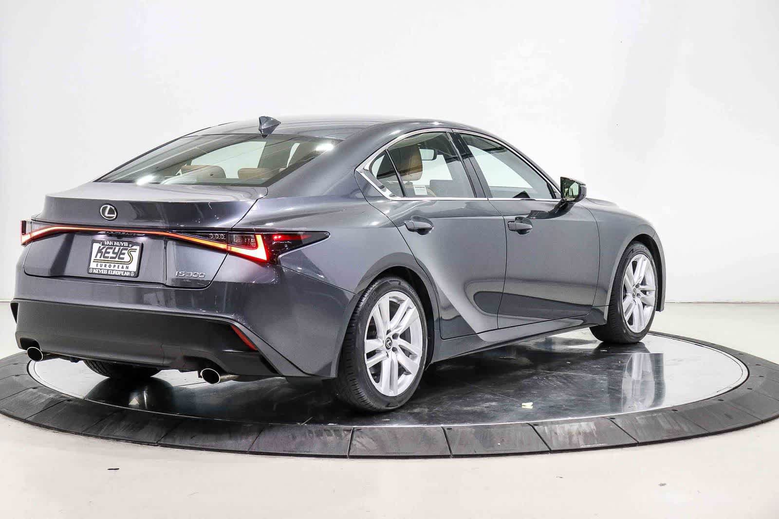 Used 2023 Lexus IS 300 w/ Comfort Package RWD image 4