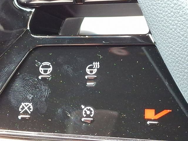 New 2026 Cadillac Vistiq Sport w/ LPO, Floor Liner Package image 14