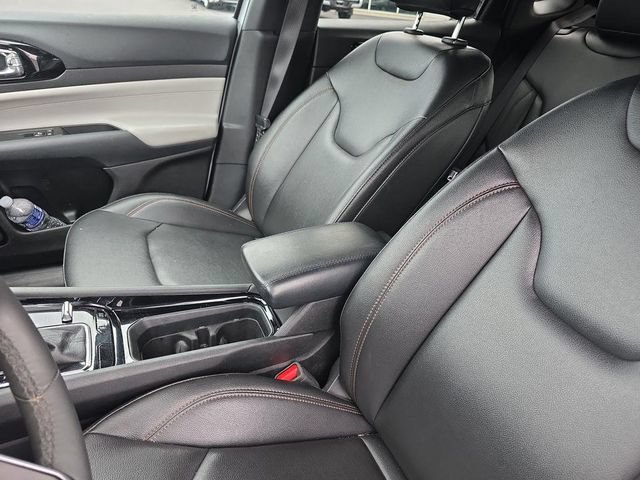Used 2024 Jeep Compass Limited AWD/4WD image 17