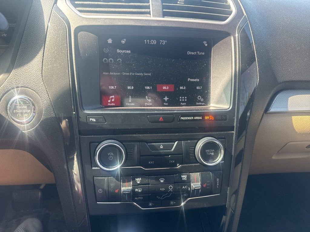 Used 2017 Ford Explorer XLT w/ Equipment Group 202A image 11