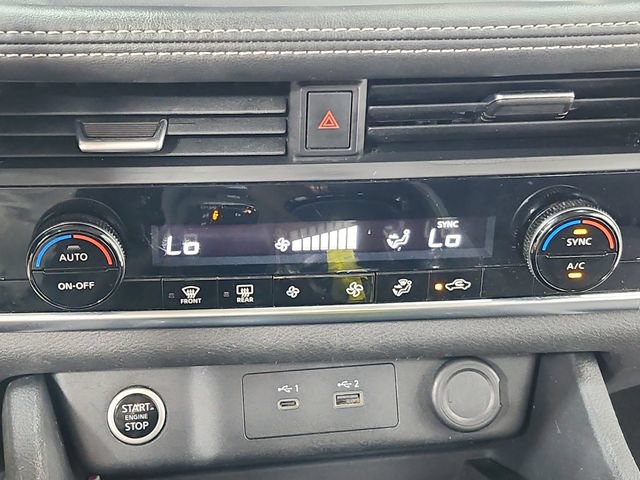 Used 2023 Nissan Rogue SV FWD image 33