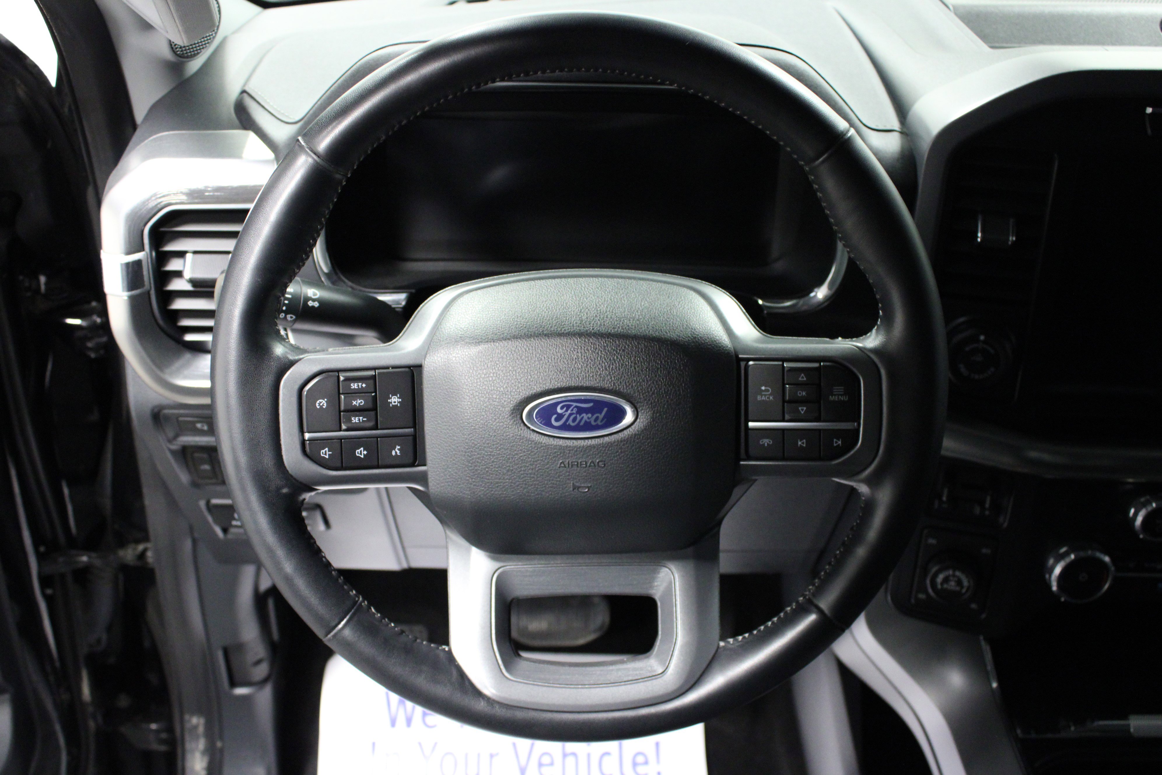 Used 2023 Ford F150 Lariat w/ Trailer Tow Package image 17