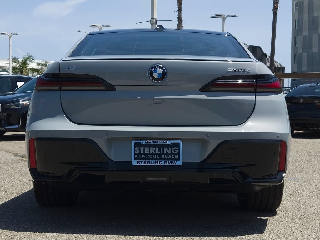 New 2026 BMW i7 eDrive50 w/ M Sport Package RWD image 5