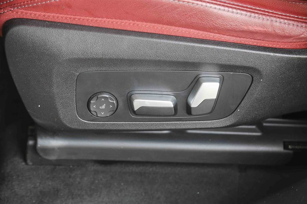 Used 2023 BMW X4 xDrive30i w/ Convenience Package AWD/4WD image 18