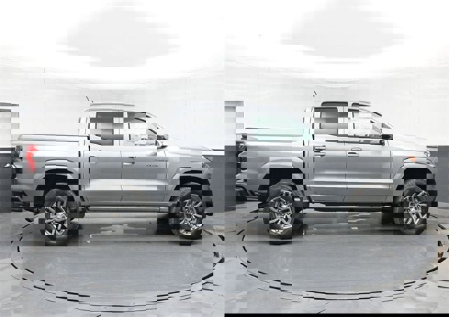 New 2026 Chevrolet Colorado LT image 15