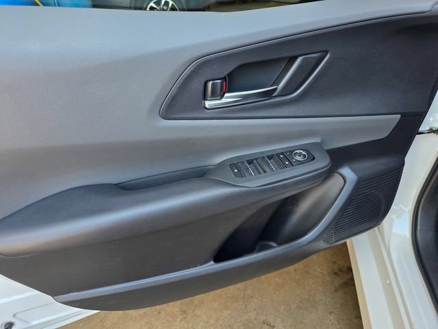 Used 2024 Toyota Prius XLE FWD image 8