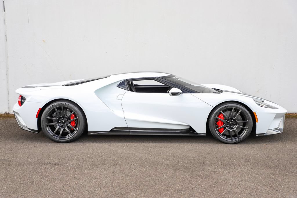 Used 2017 Ford GT RWD image 7