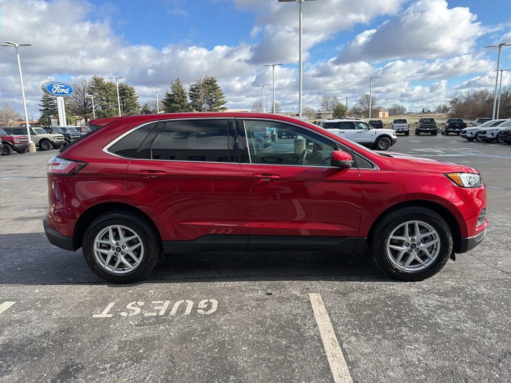 Used 2022 Ford Edge SEL w/ Convenience Package image 6