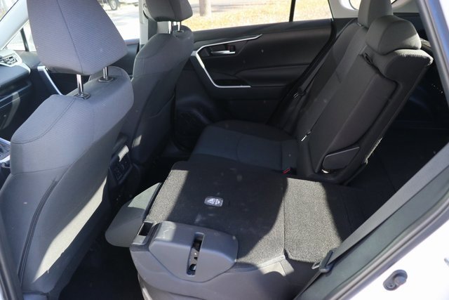 Used 2025 Toyota RAV4 XLE image 13
