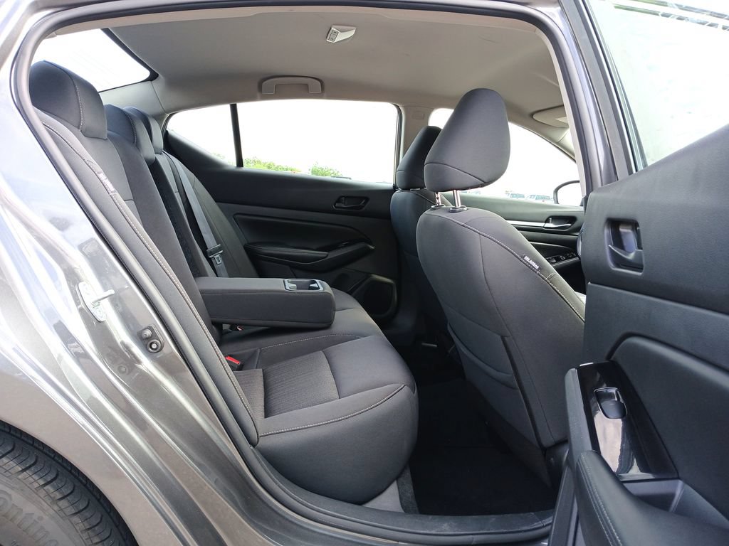 Used 2023 Nissan Altima 2.5 SV FWD image 27