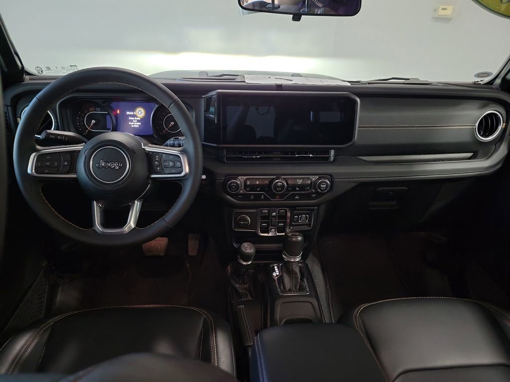Used 2024 Jeep Wrangler Sahara image 4