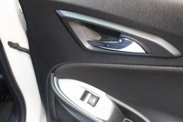 Used 2022 Chevrolet Malibu LT FWD image 11