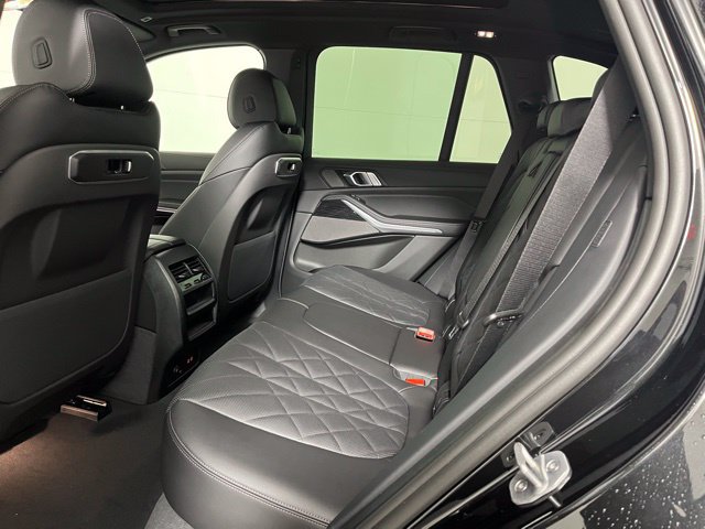New 2026 BMW X5 xDrive40i w/ M Sport Package AWD/4WD image 14