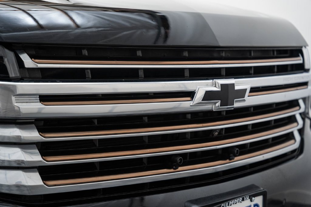 Used 2022 Chevrolet Tahoe High Country AWD/4WD image 14