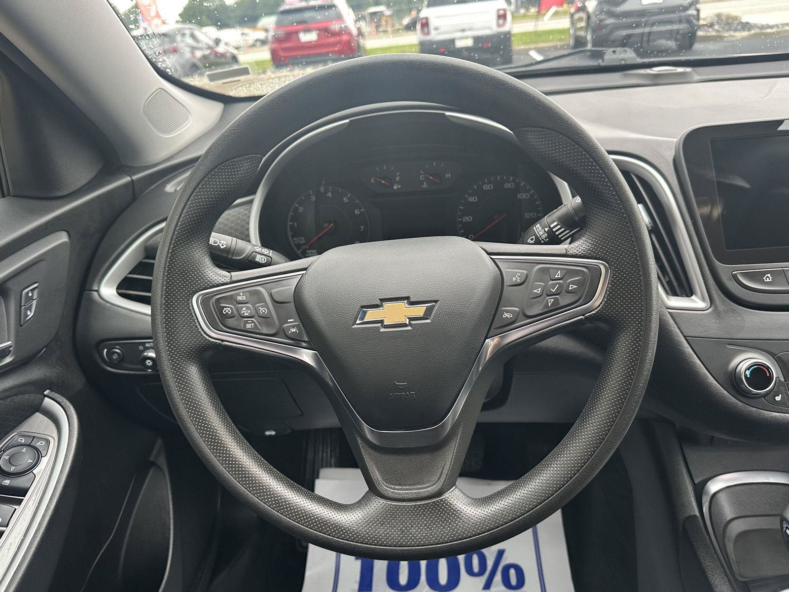 Used 2025 Chevrolet Malibu LT FWD image 32